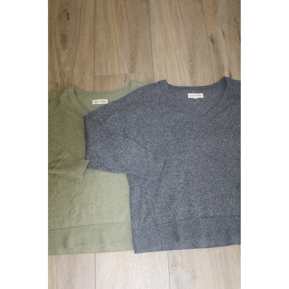 Lucky Brand Women's V-Neck Sweater Bundle Lot of 2 Grey Green Size Large L